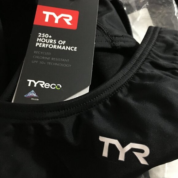TYR TYReco One Piece Swimsuit  Size 32 (8 - M) - Picture 10 of 12